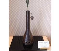 蝋型鋳造 樹彩花入